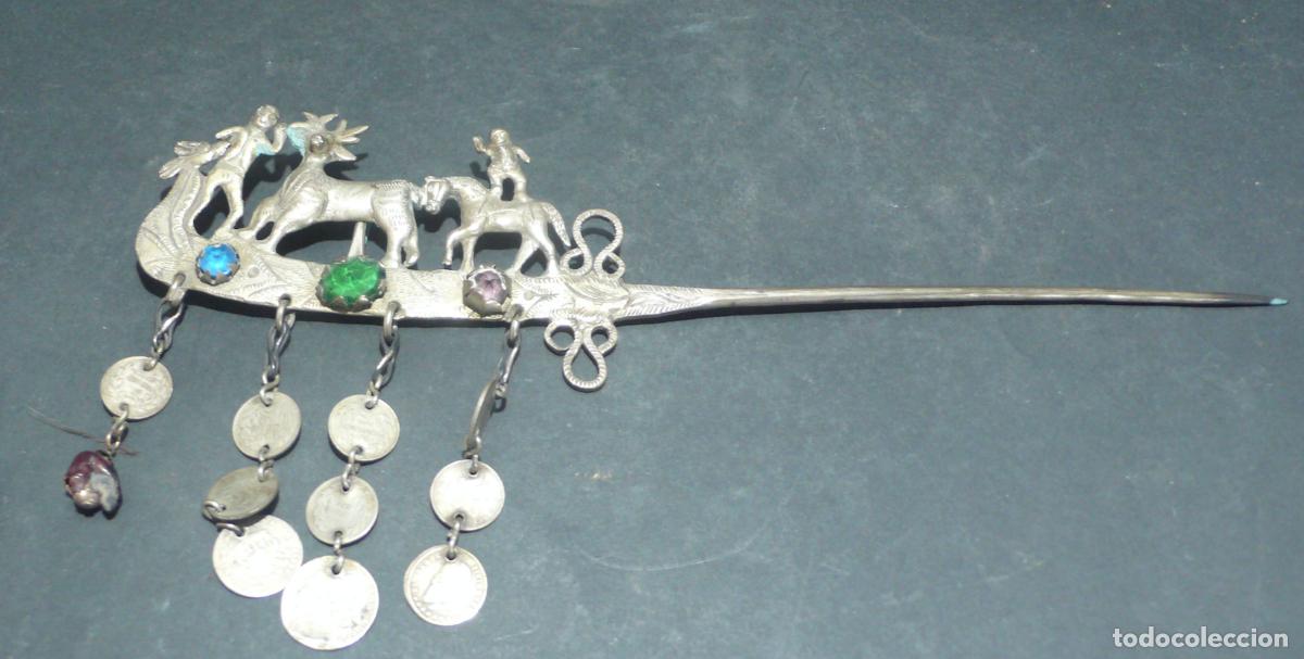 Joyeria: BROCHE EN METAL Y PIEDRAS - Foto 2