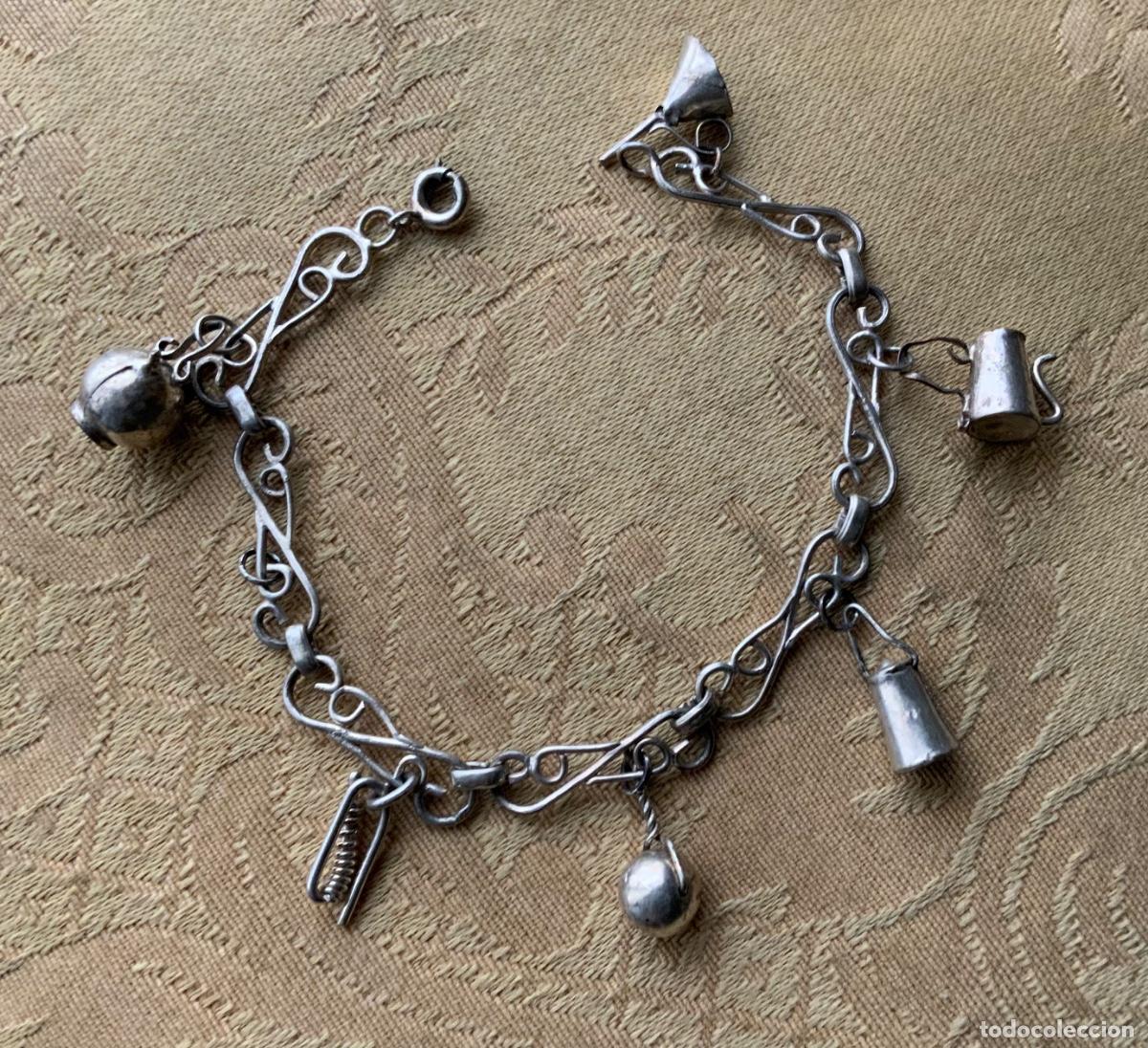 Joyeria: ANTIGUA PULSERA DE PLATA CON COLGANTES - Foto 1