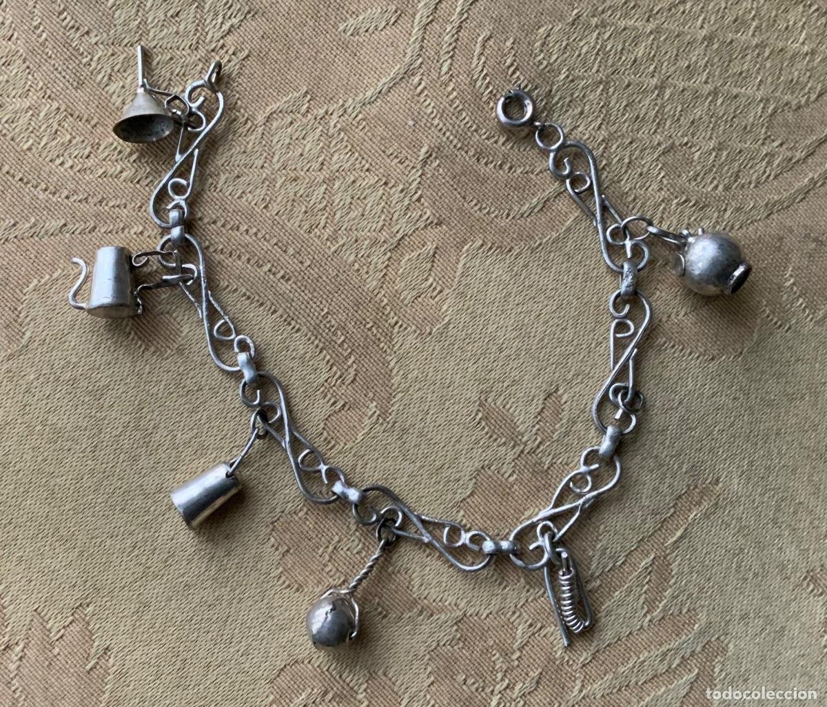 Joyeria: ANTIGUA PULSERA DE PLATA CON COLGANTES - Foto 7