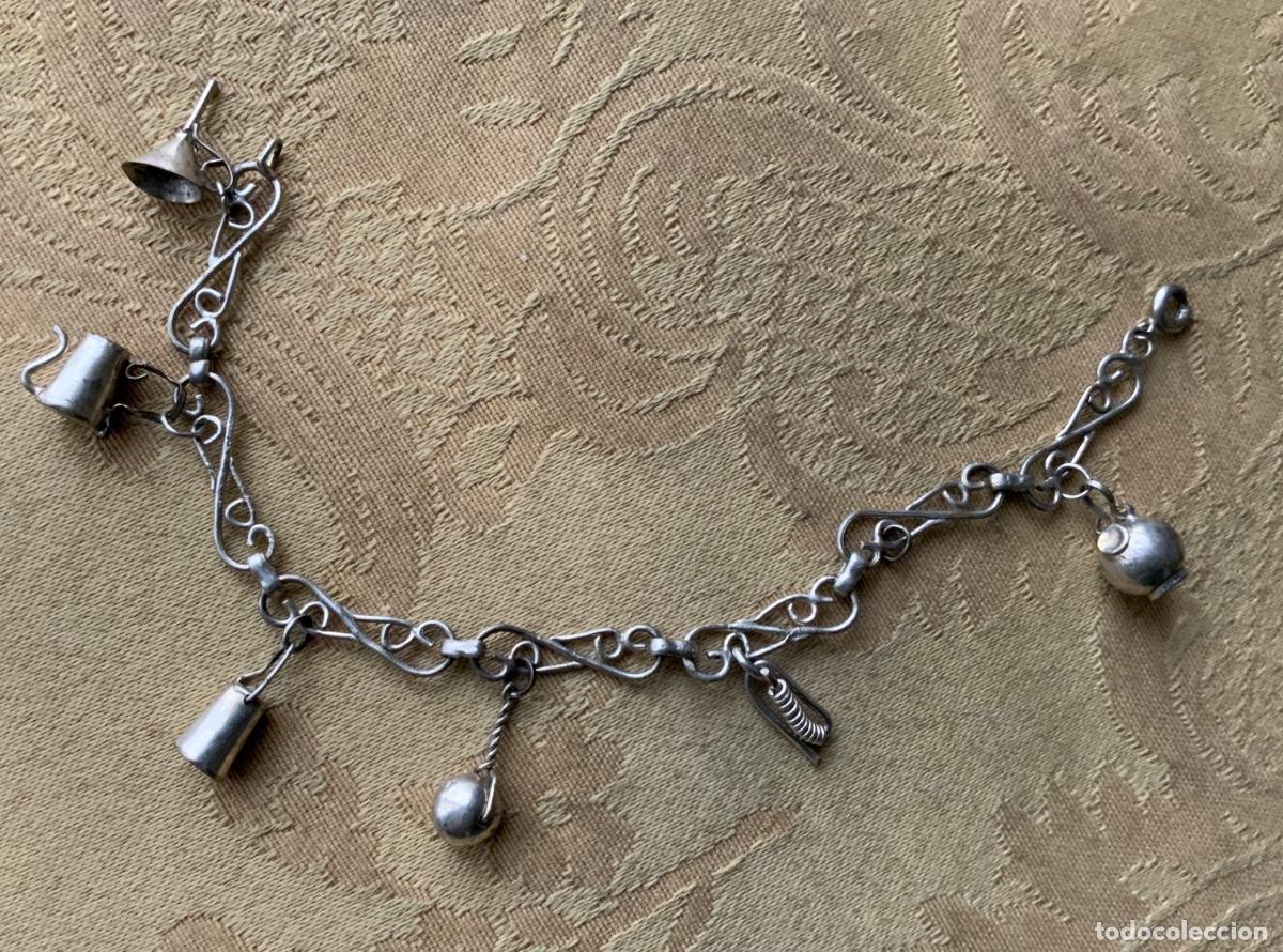 Joyeria: ANTIGUA PULSERA DE PLATA CON COLGANTES - Foto 12