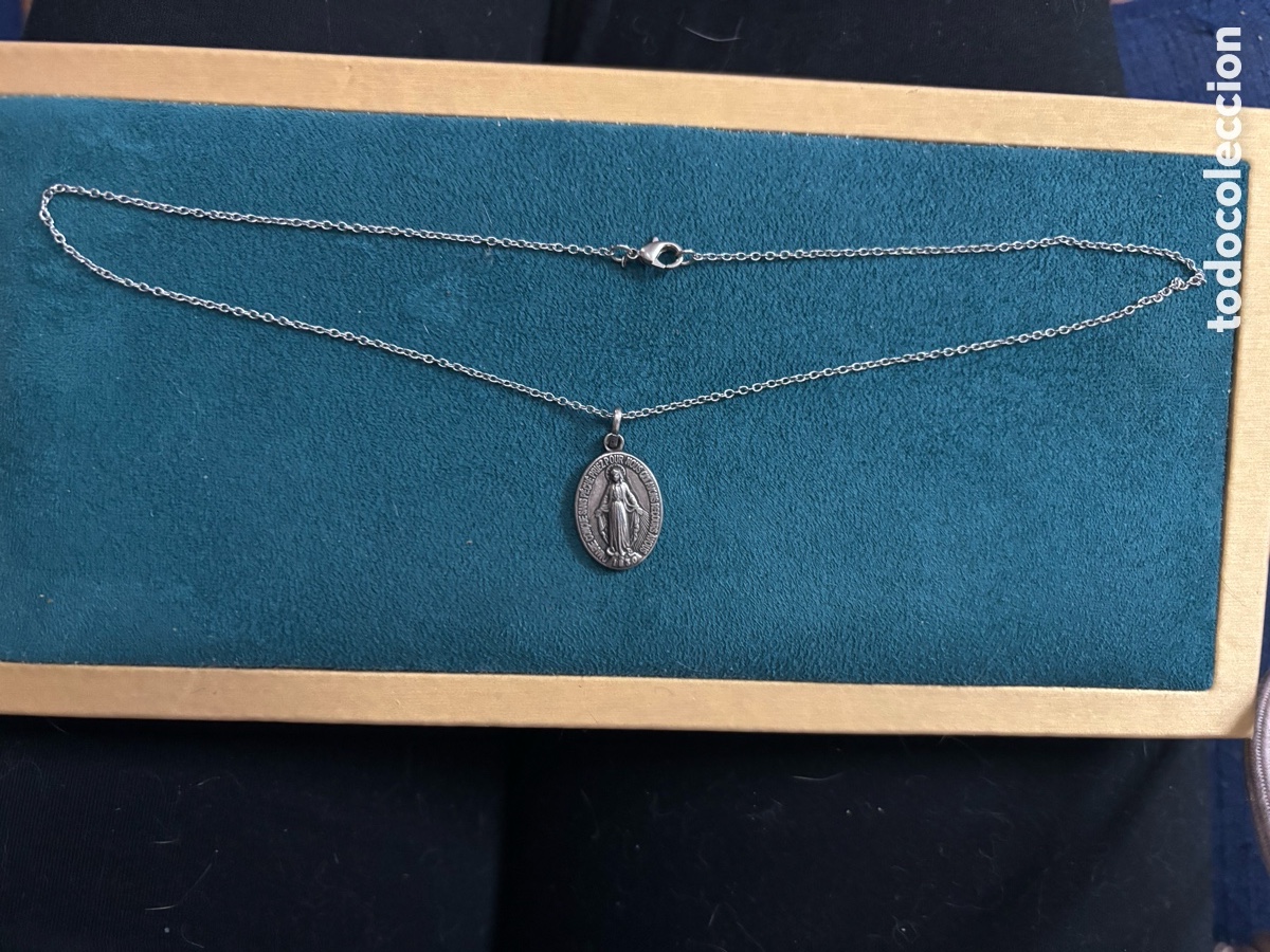 Joyeria: Cadena con medalla metal plateado - Foto 1