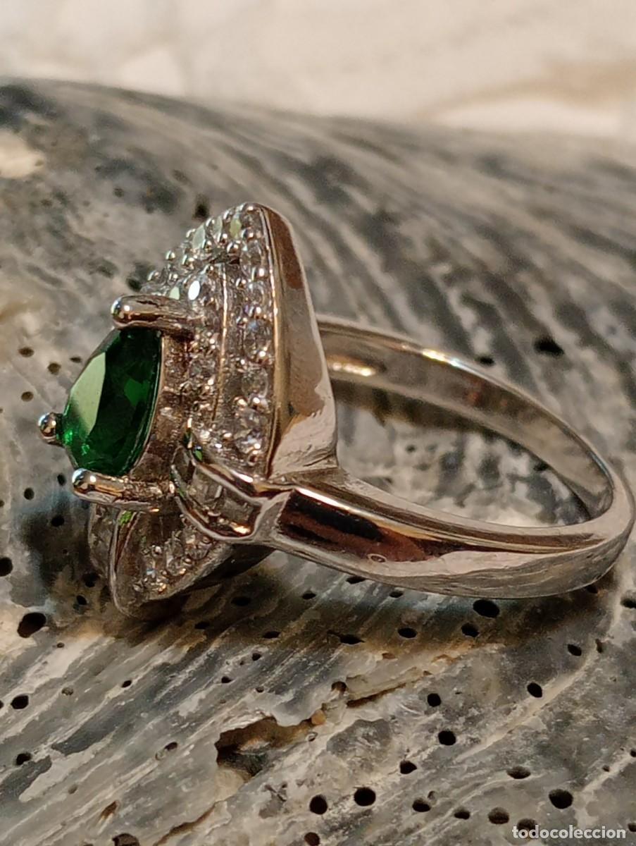 Joyeria: ANILLO DE ESMERALDA, TOPACIOS Y PLATA MACIZA (SIN USAR) - Foto 5