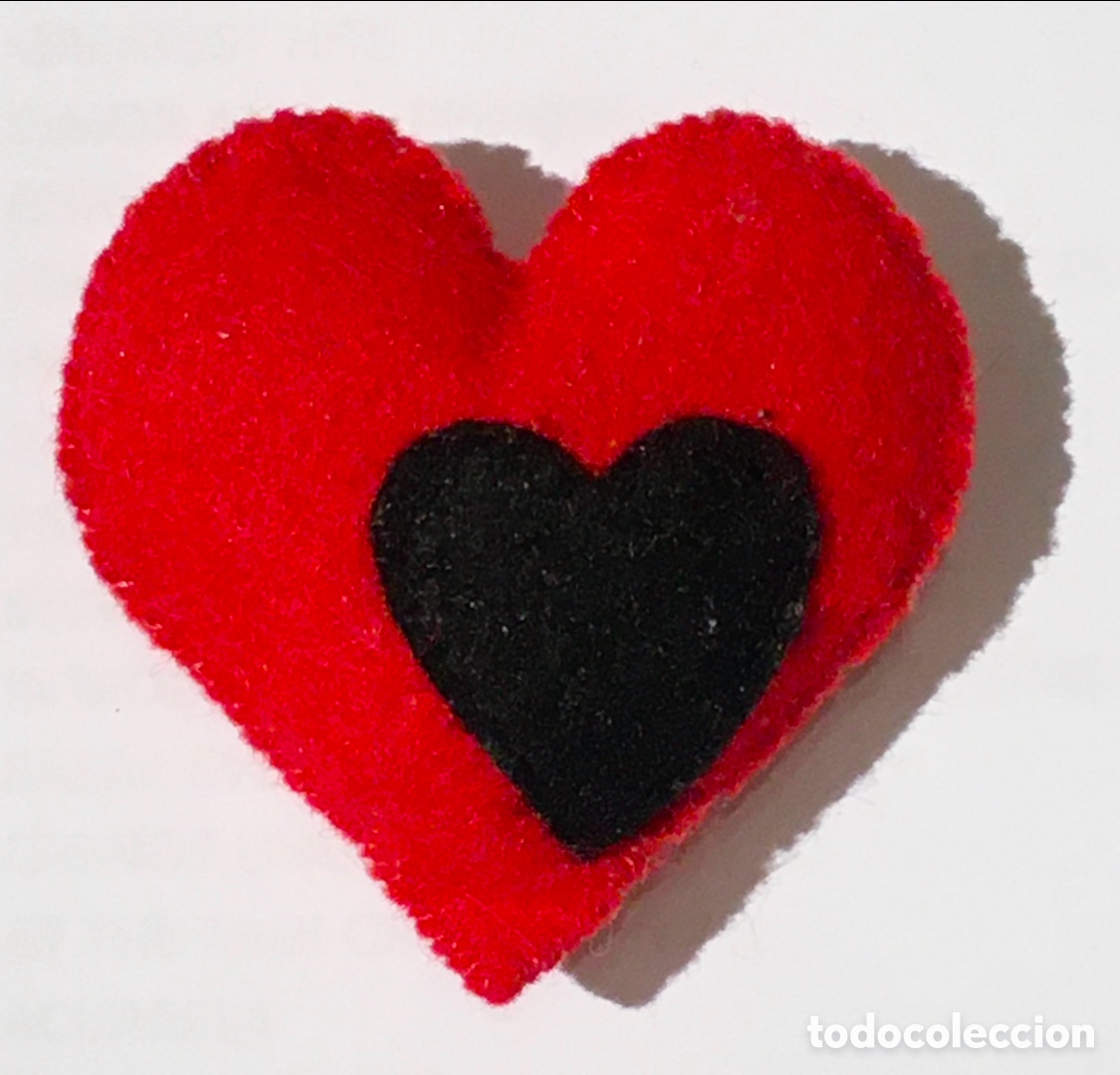 Joyeria: Broche. Coraz&oacute;n. Fieltro. - Foto 1