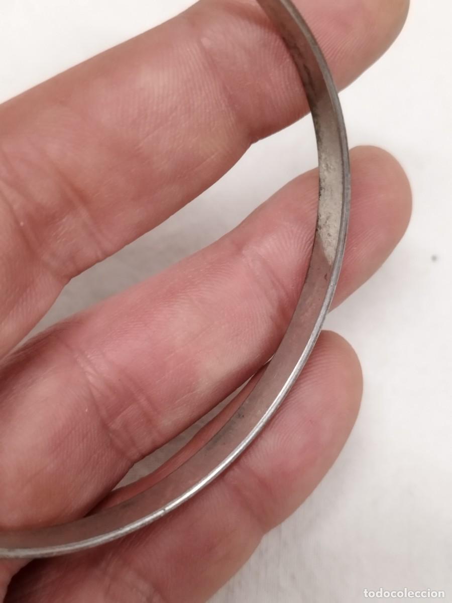 Joyeria: Antiguo pendiente, gran aro plateado. - Foto 6
