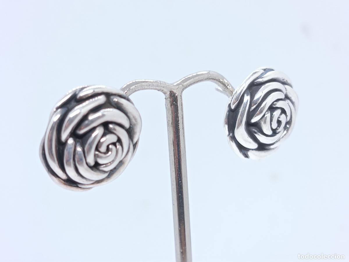 Joyeria: Elegantes pendientes en plata de ley contrastada con forma de flor - Foto 2