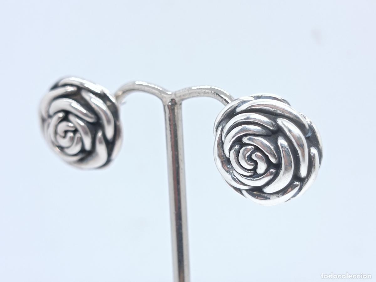Joyeria: Elegantes pendientes en plata de ley contrastada con forma de flor - Foto 3