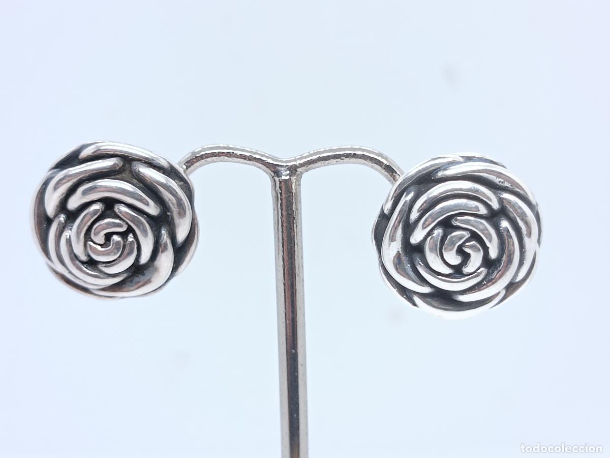Joyeria: Elegantes pendientes en plata de ley contrastada con forma de flor - Foto 1