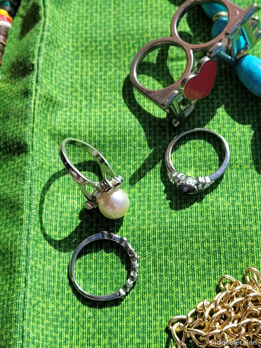 Joyeria: Lote de joyas de metal, vidrio y pl&aacute;stico. - Foto 4