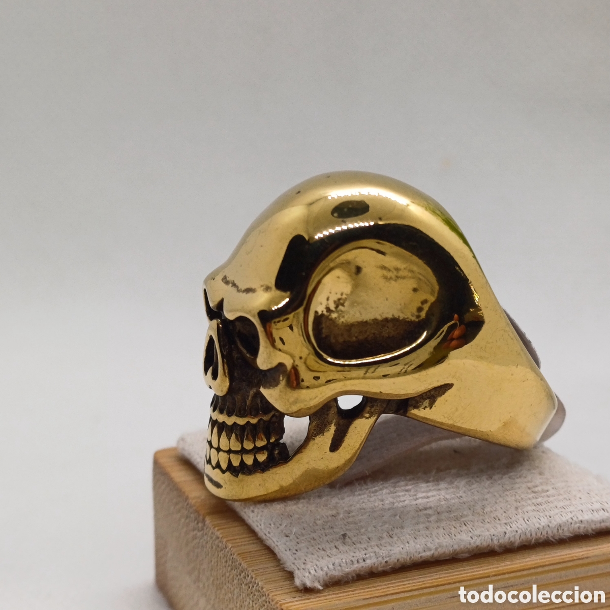 Gioielleria: Anillo Calavera Dorada Acero
