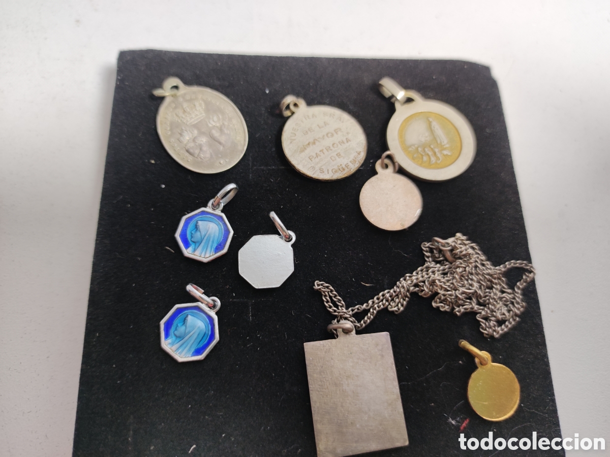 Joyeria: Lote de medallas peque&ntilde;as - Foto 4
