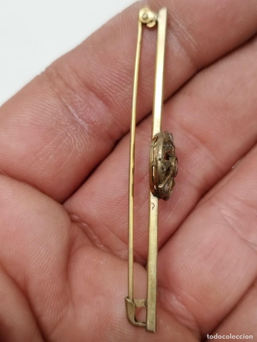 Joyeria: Antiguo broche, flor con pedrer&iacute;a a identificar. - Foto 3