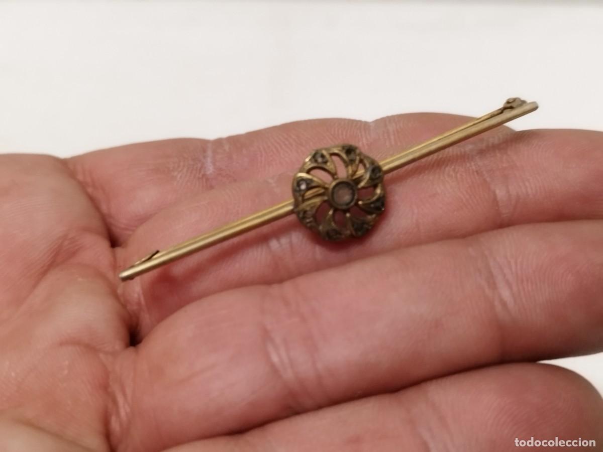 Joyeria: Antiguo broche, flor con pedrer&iacute;a a identificar. - Foto 1