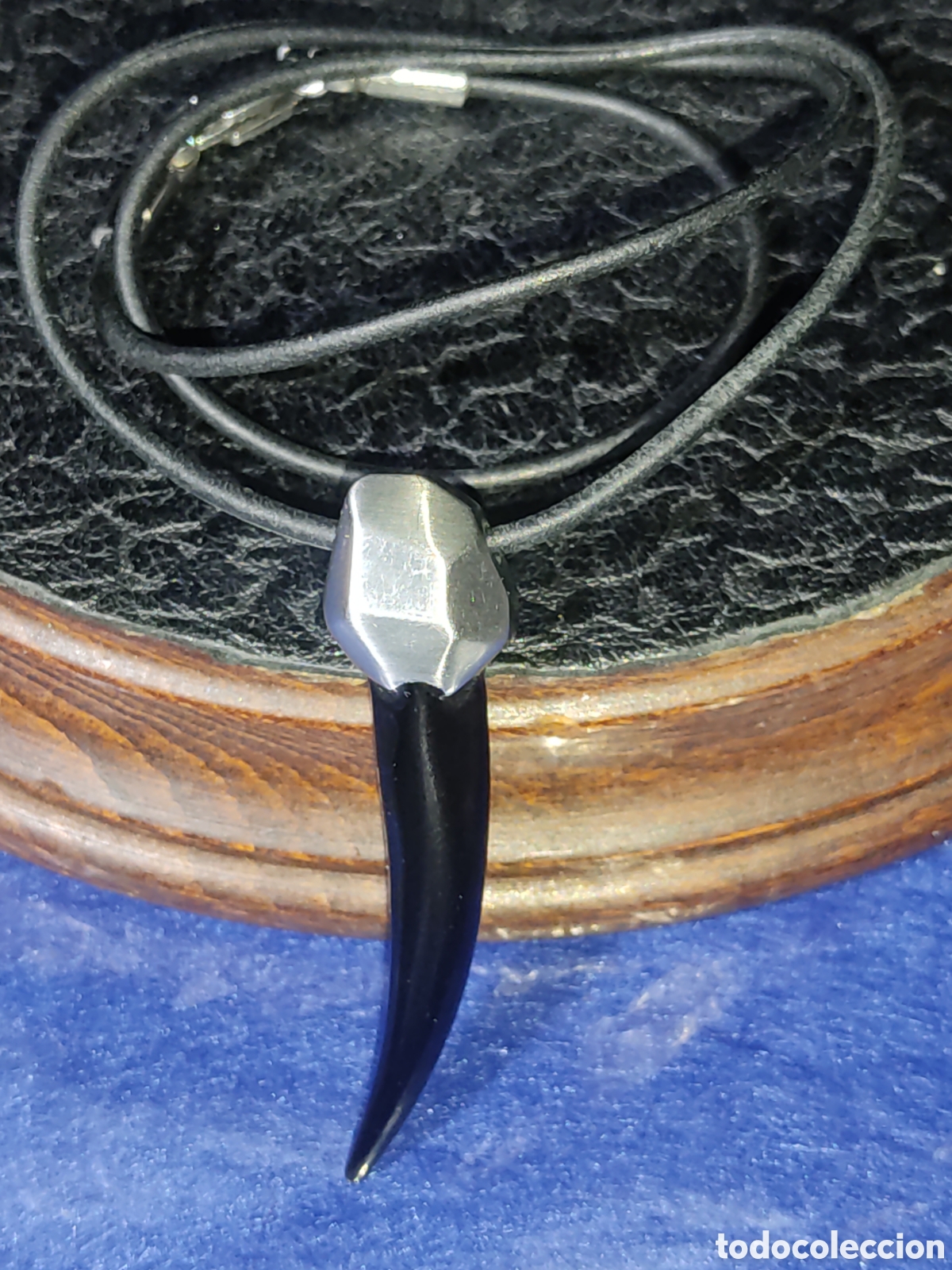 Joyeria: Colgante Colmillo Lotus con cord&oacute;n de caucho. - Foto 8