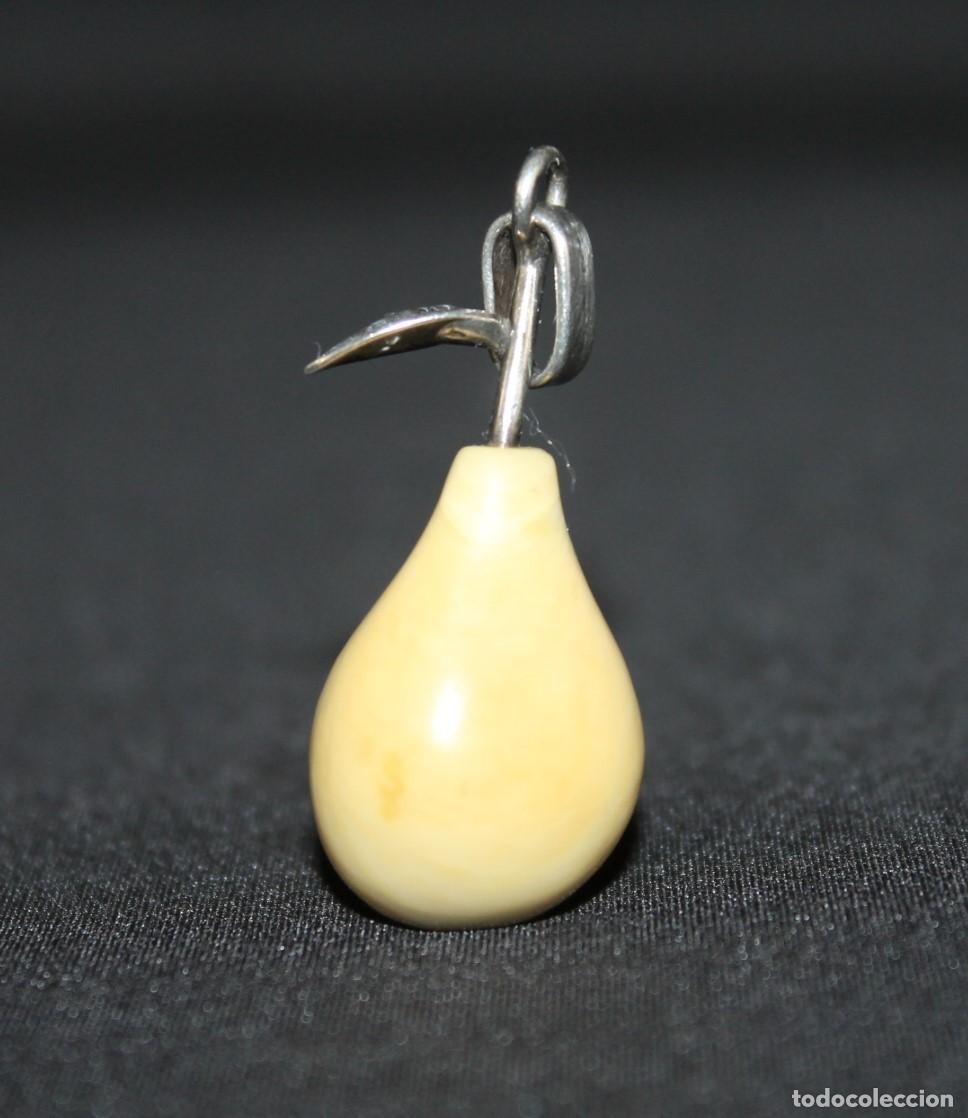 Joyeria: Antiguo colgante de plata y marfil en forma de pera. - Foto 1