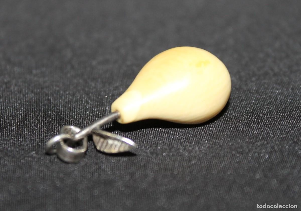 Joyeria: Antiguo colgante de plata y marfil en forma de pera. - Foto 3