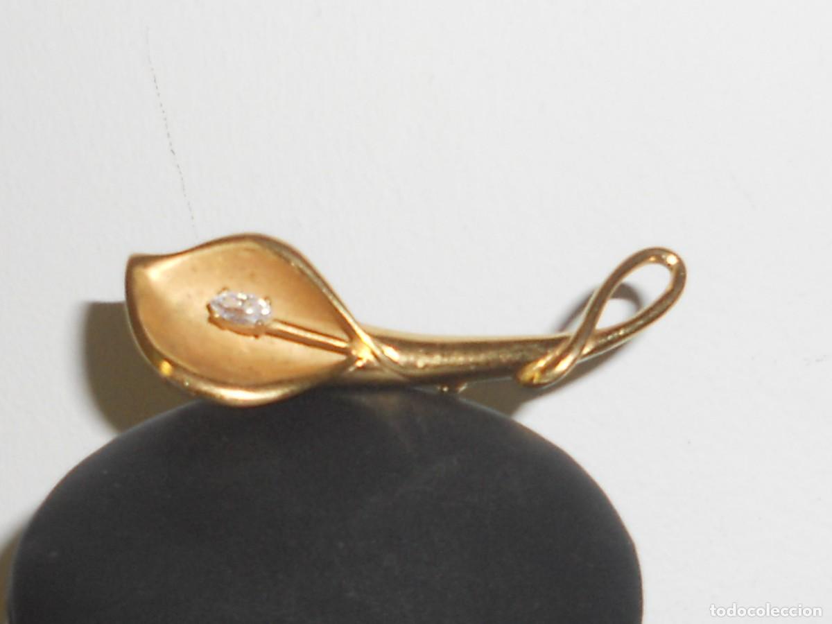 Joyeria: ANTIGUO BROCHE TIPO FLOR DORADO - Foto 1