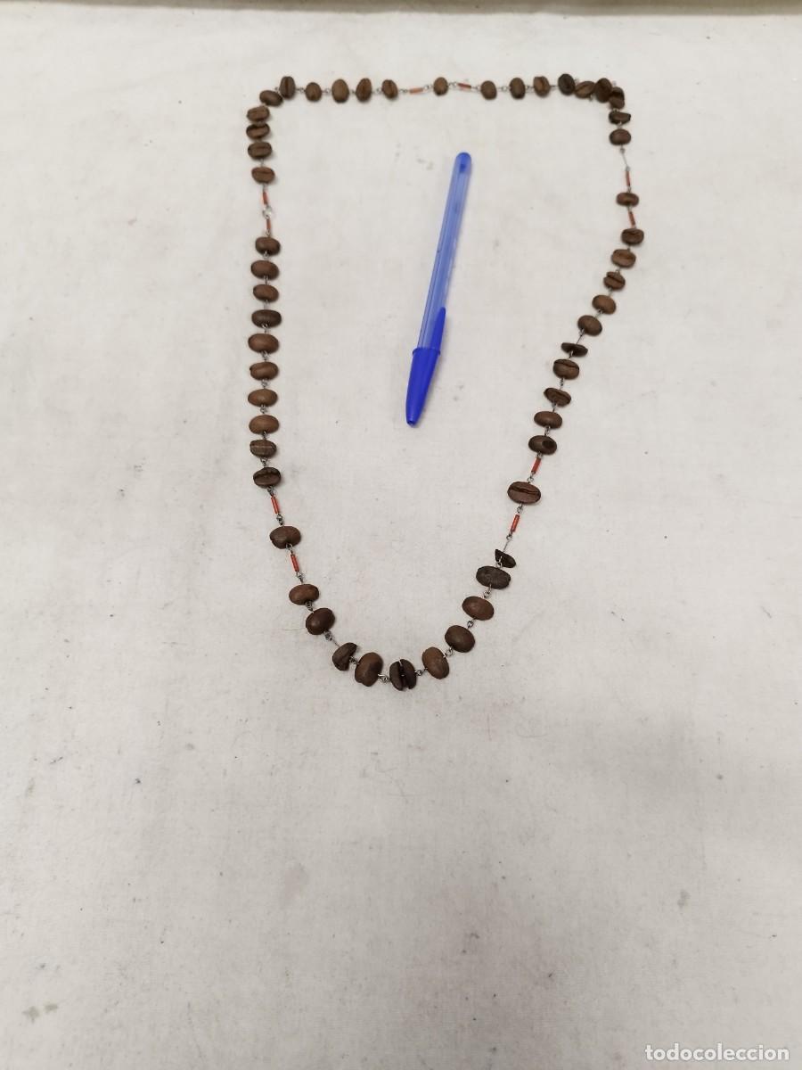 Joyeria: Antiguo collar hecho con granos de cafe. - Foto 1