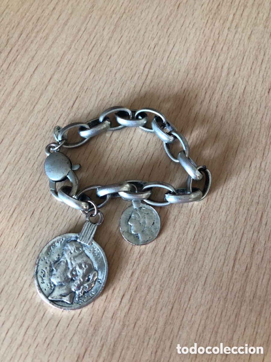 Joyeria: Antigua pulsera snt con medallas - Foto 1