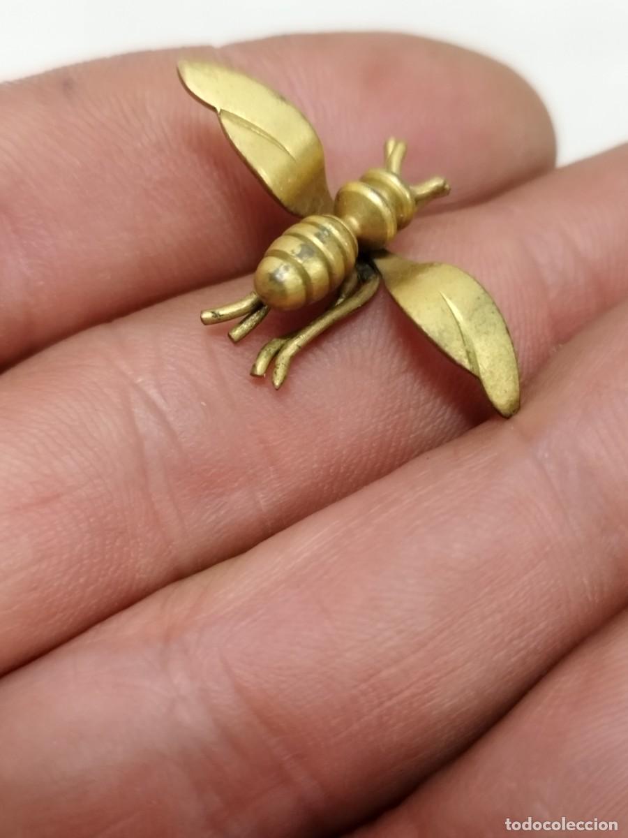 Joyeria: Antiguo abeja de broche, en bronce o laton. - Foto 5
