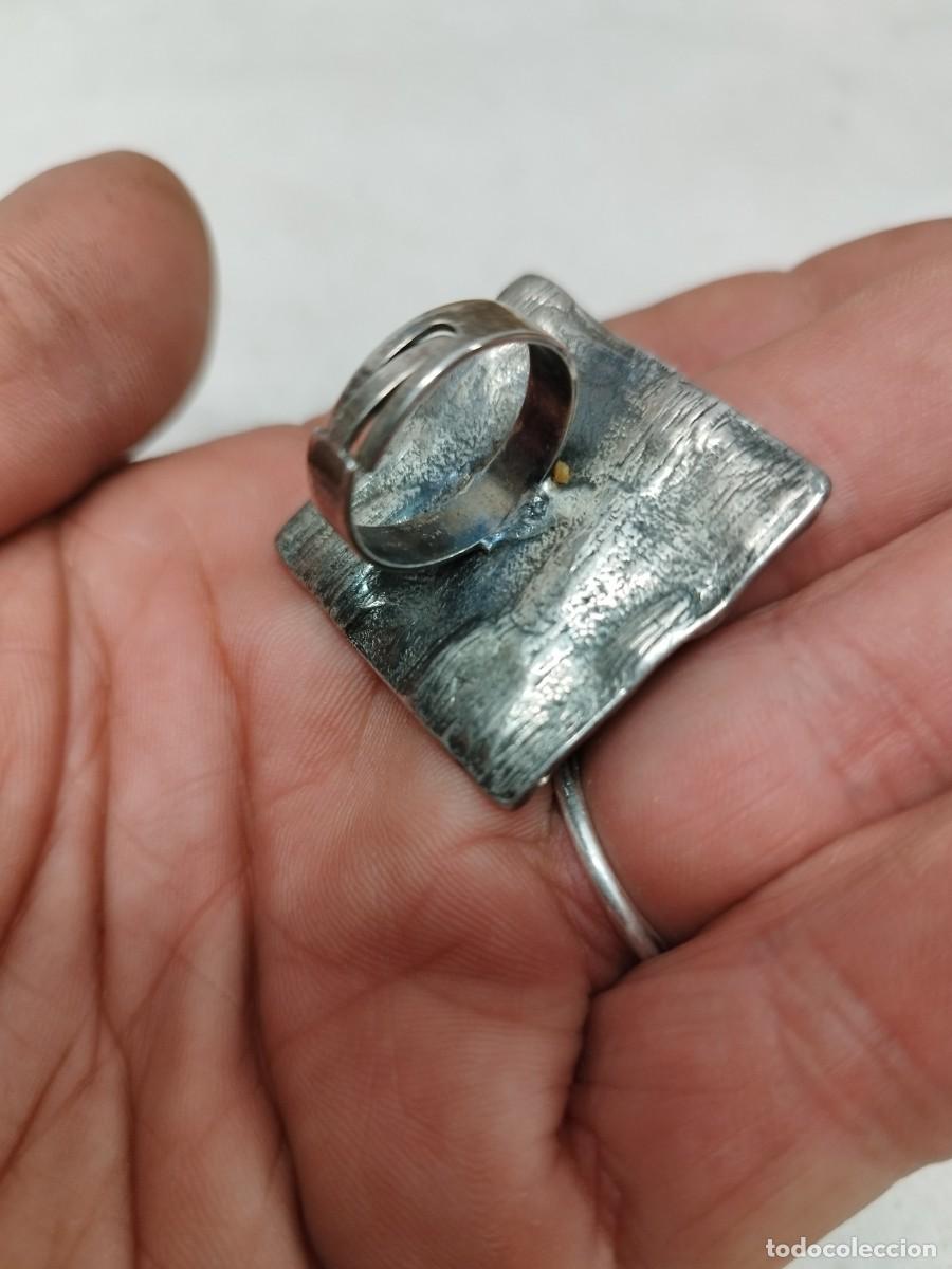 Joyeria: Antiguo gran anillo a identificar, posiblemente plata. - Foto 3