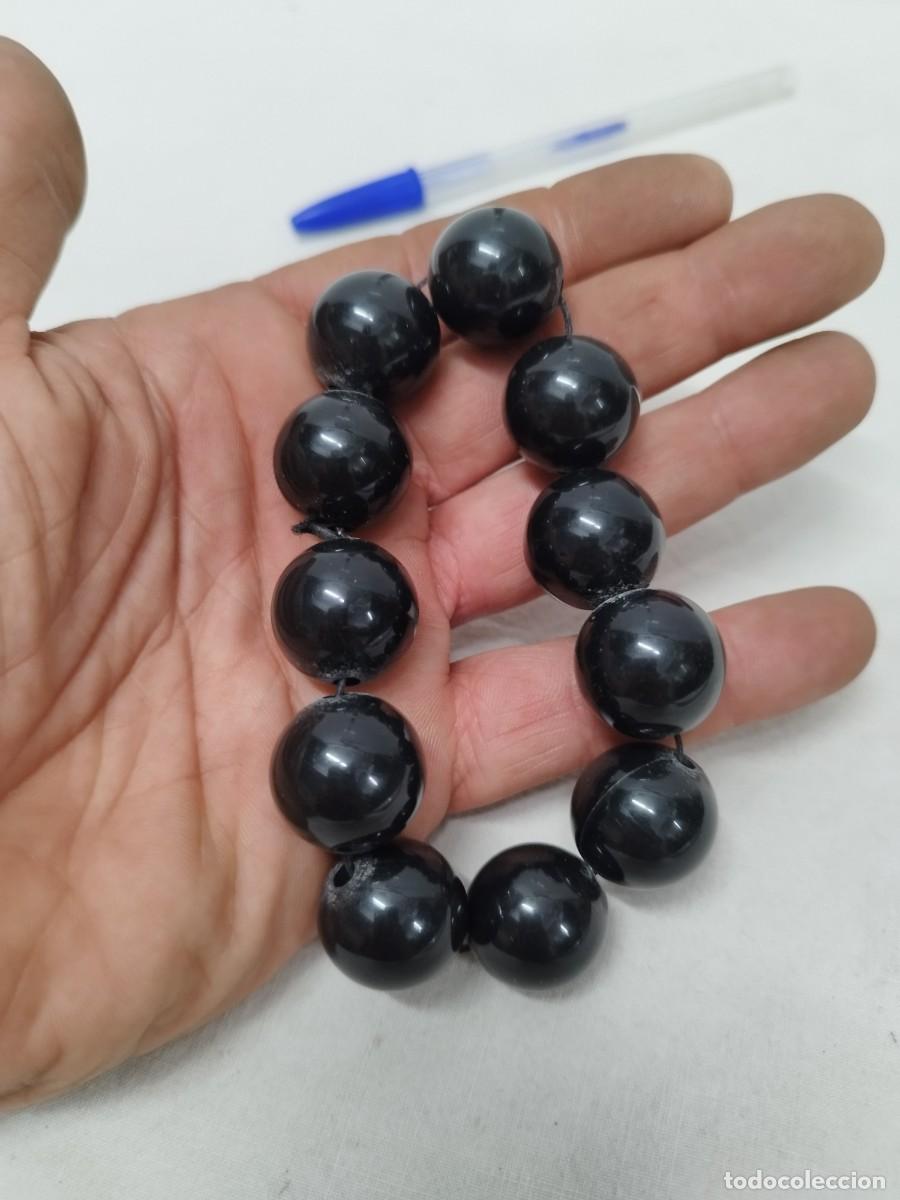 Joyeria: Antigua pulsera de grandes bolas. - Foto 2