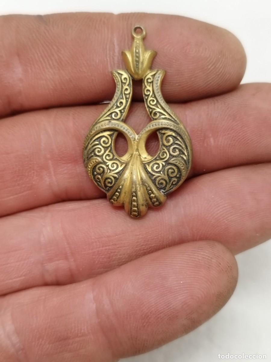 Joyeria: Antiguo colgante, a identificar.. - Foto 2