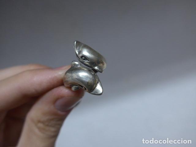 Joyeria: Antiguo anillo de plata de 2 delfines, original. Delfin. - Foto 2