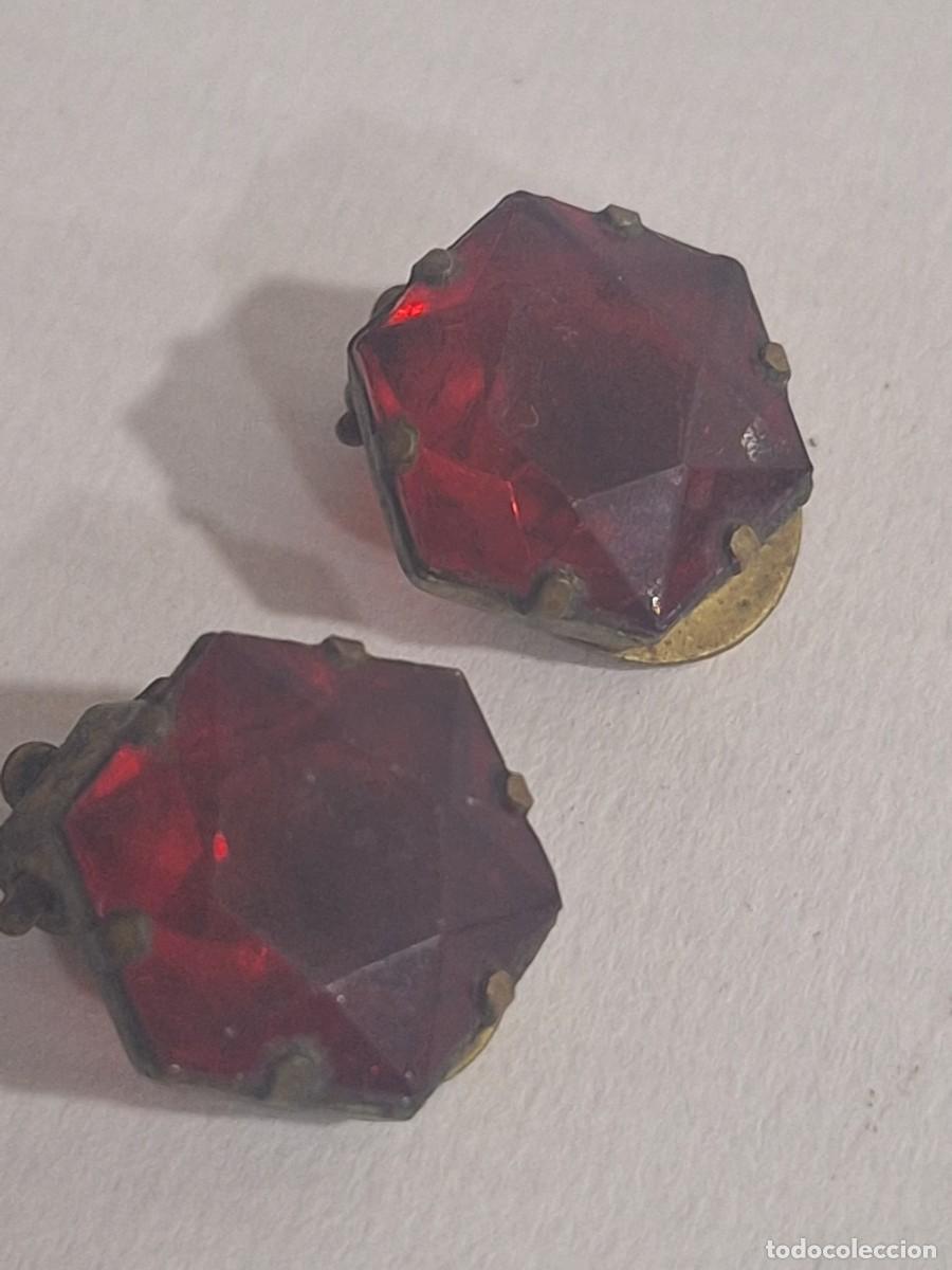 Joyeria: Antiguos pendientes de lat&oacute;n y piedras - Foto 1