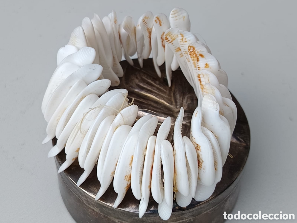 Joyeria: Antigua pulsera brazalete en concha de nacar - Foto 2