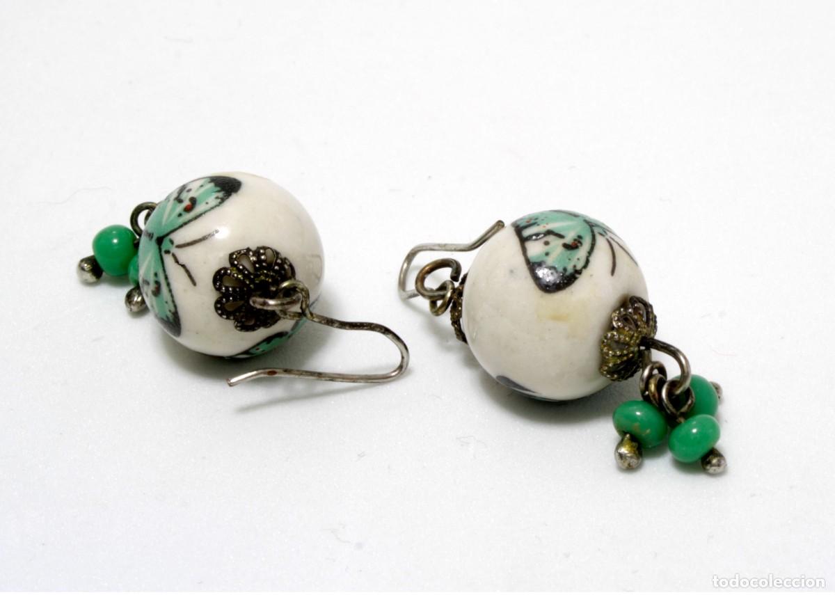Joyeria: ORIGINALES PENDIENTES VINTAGE, BOLAS BLANCAS CON MARIPOSAS - Foto 1