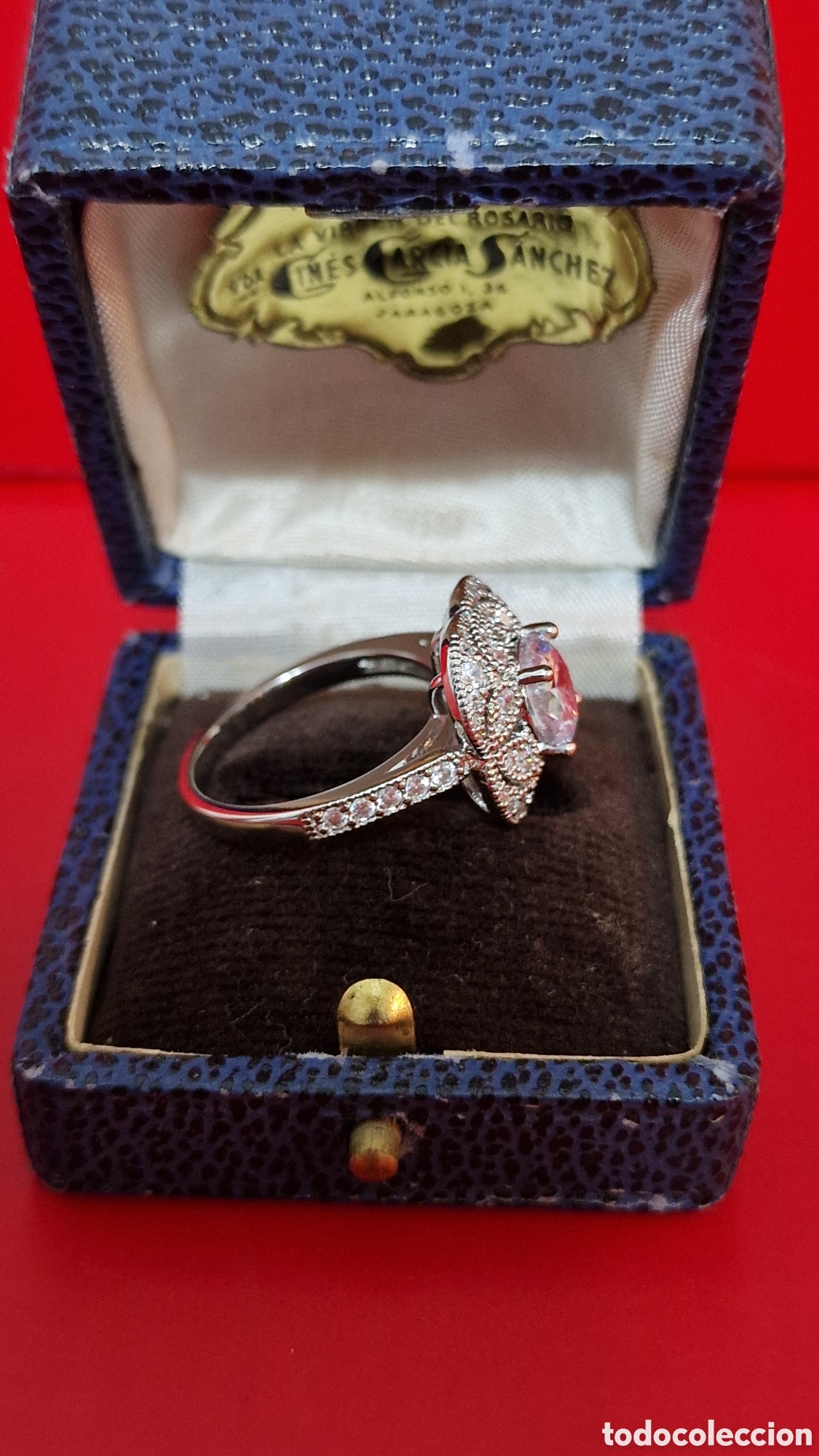 Joyeria: Anillo con forma de flor plateado con circonitas - Foto 3