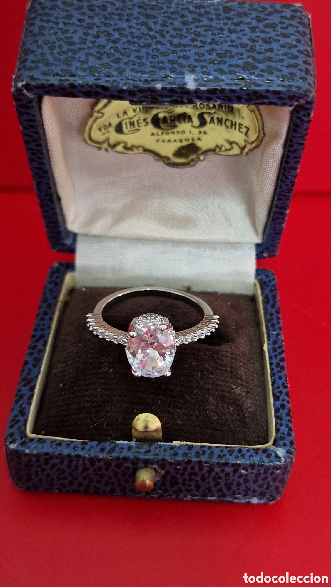 Joyeria: Delicado anillo plateado con circonitas - Foto 3