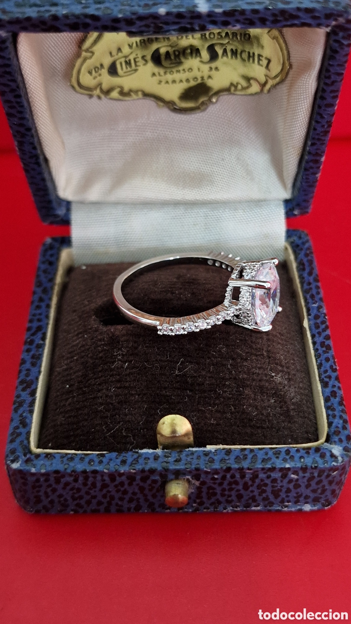 Joyeria: Delicado anillo plateado con circonitas - Foto 4