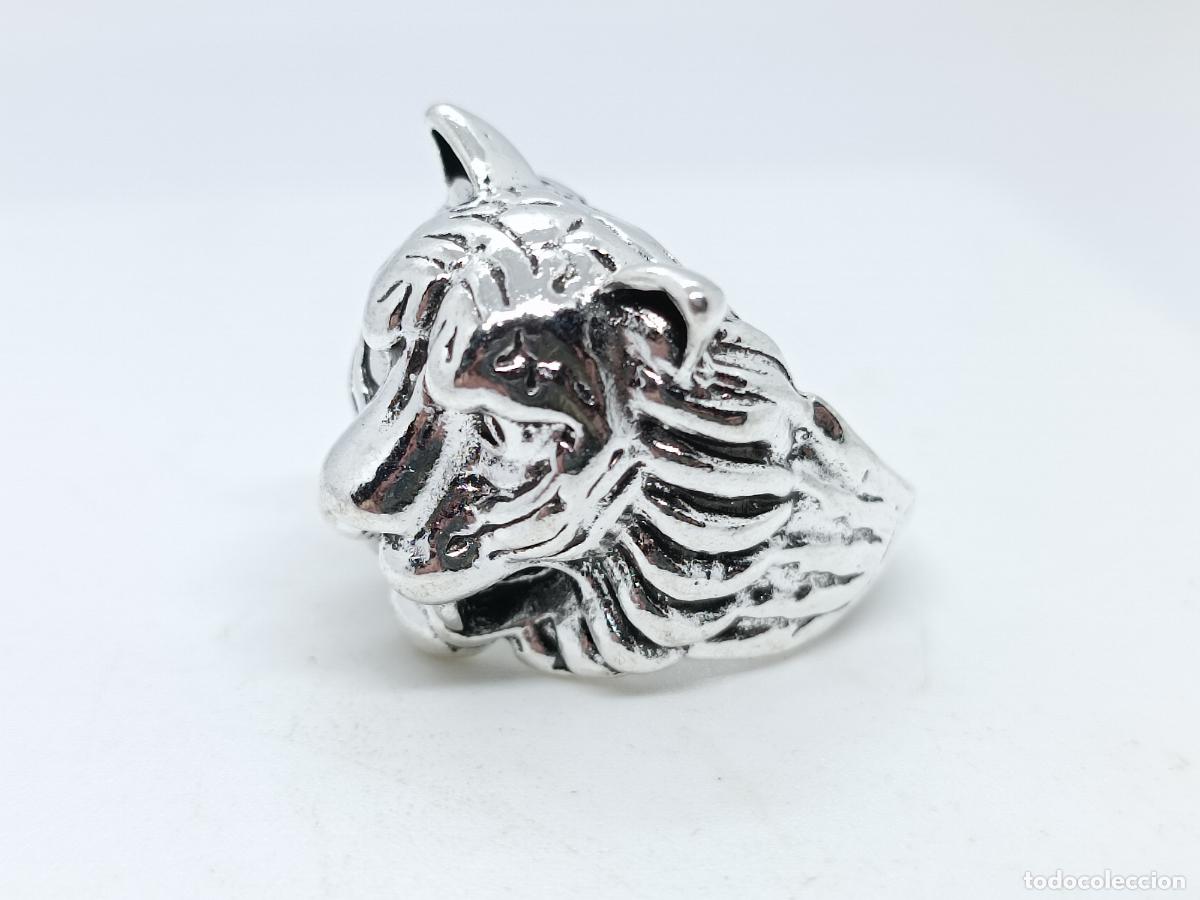 Joyeria: Excelente anillo en forma de cabeza de le&oacute;n con acabados de plata - Foto 5