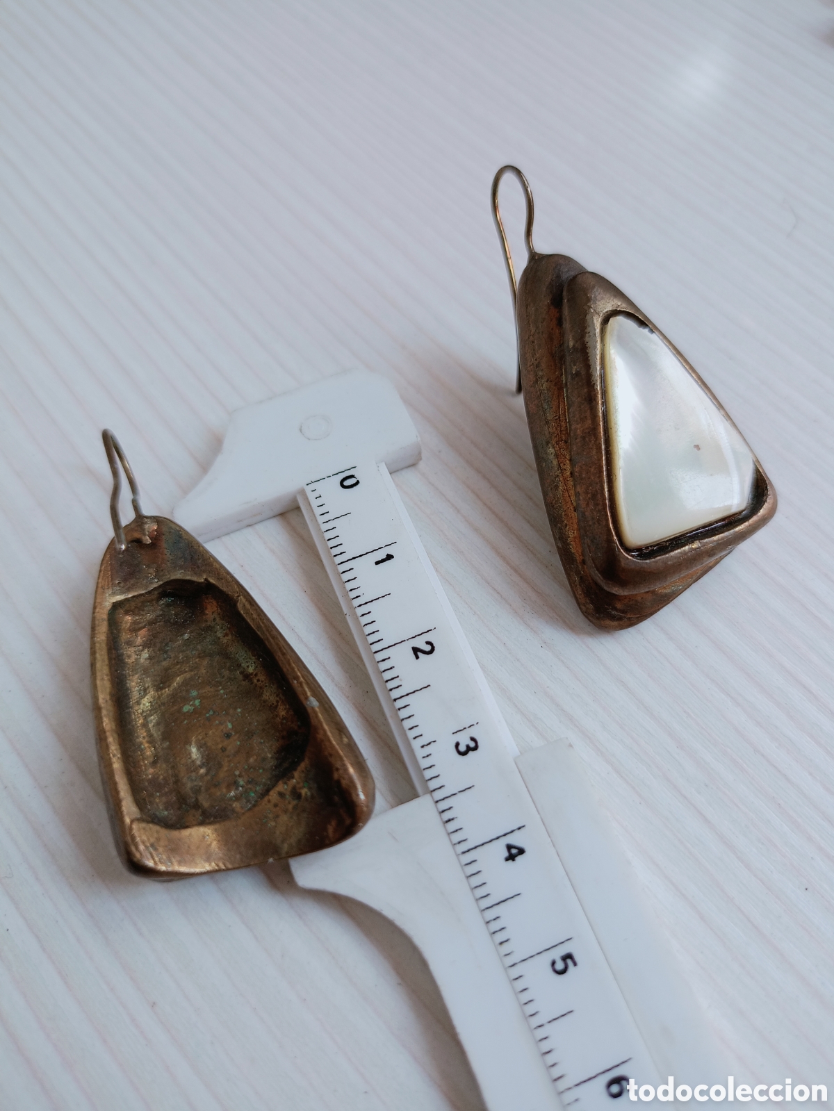 Joyeria: Pendientes tri&aacute;ngulo nacar vintage a&ntilde;os 80 - Foto 2