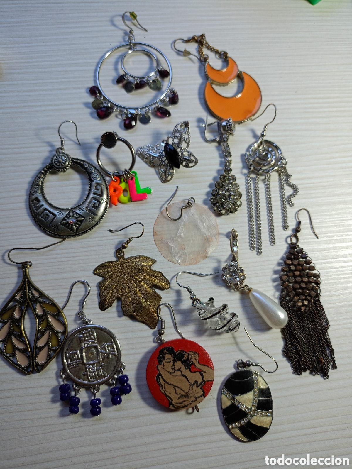 Joyeria: Gran lote de pendientes sueltos vintage - Foto 1