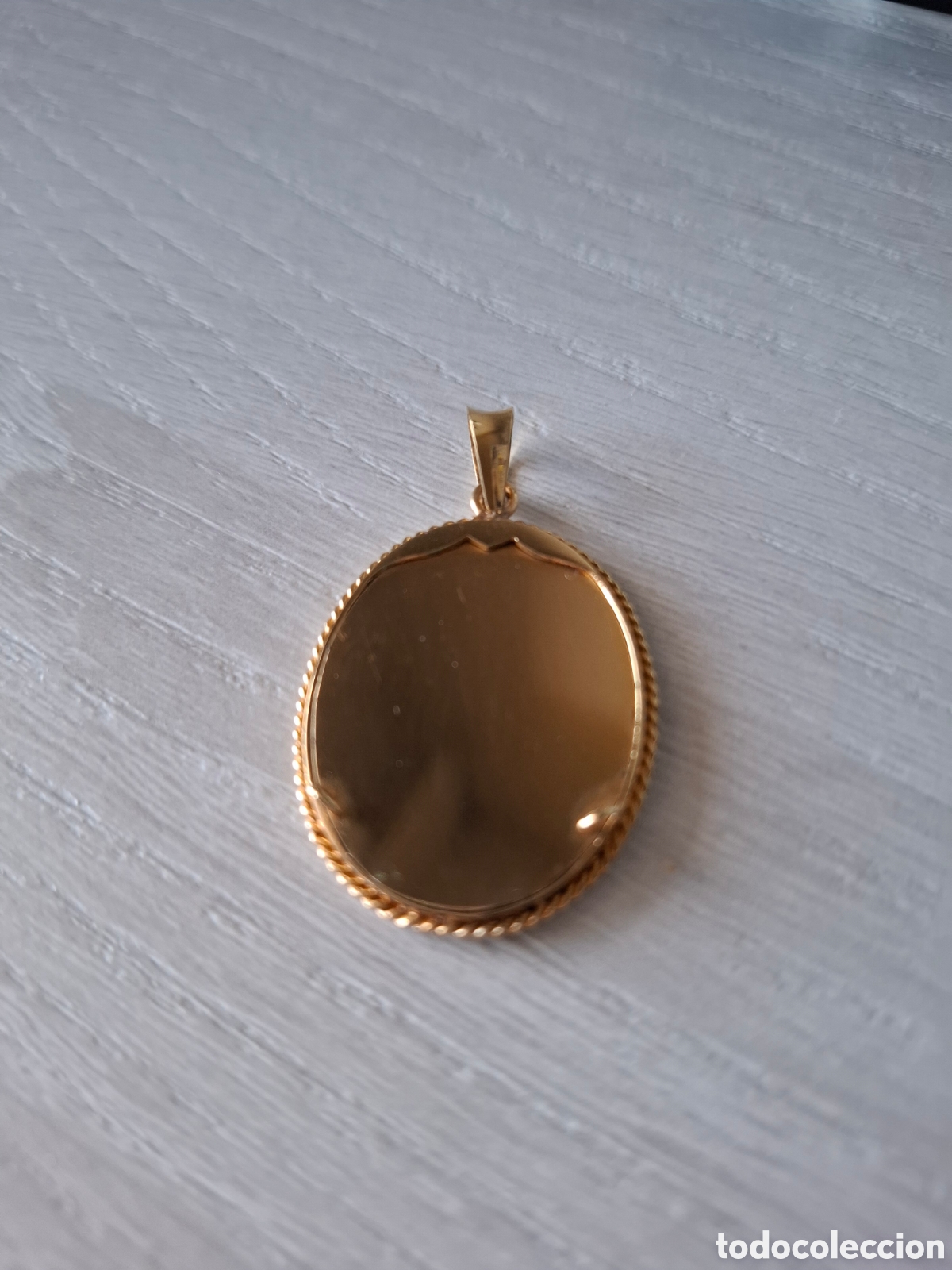 Joyeria: Medalla Virgen Covadonga oro y esmalte - Foto 2