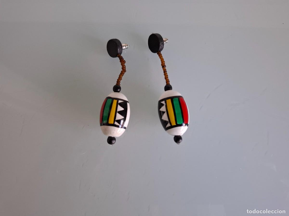 Joyeria: PENDIENTES DE MADERA PINTADA Y BARNIZADA - CON ABALORIOS MARRONES - ESTILO &Eacute;TNICO - Foto 1