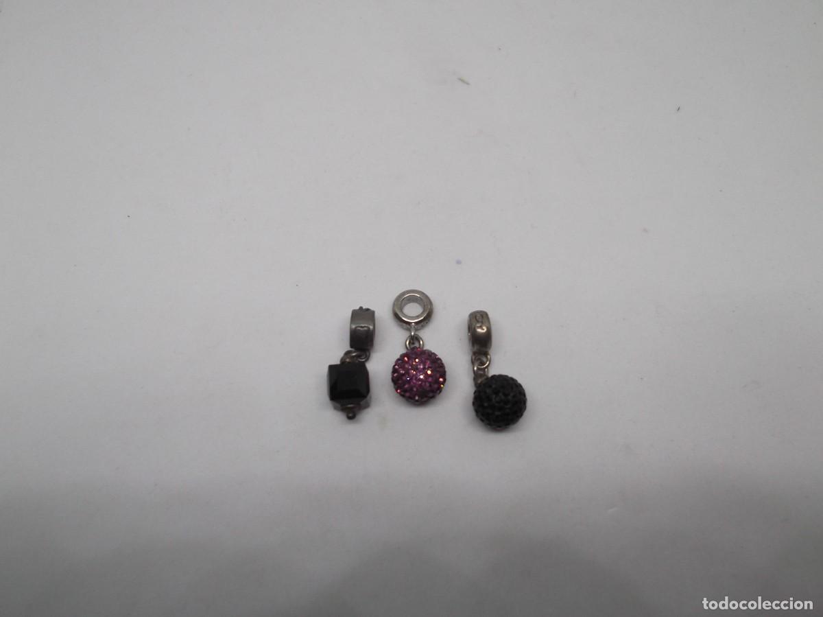 Joyeria: Lote de tres charms de plata de Viceroy - Foto 3