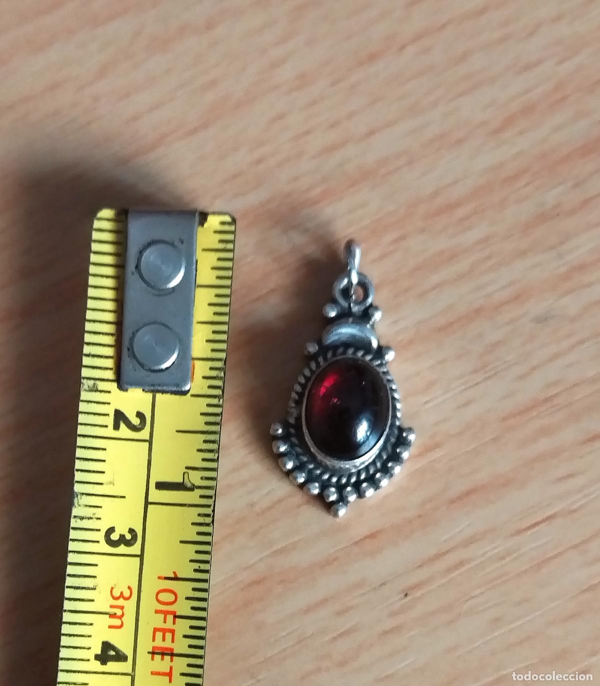 Joyeria: Colgante de plata de ley contrastada, con granate, forma cabuj&oacute;n. - Foto 3