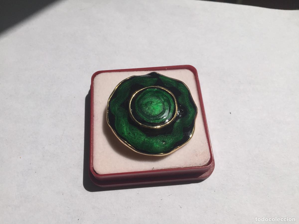 Joyeria: BROCHE DE ESMALTE VERDE DORADO - Foto 1