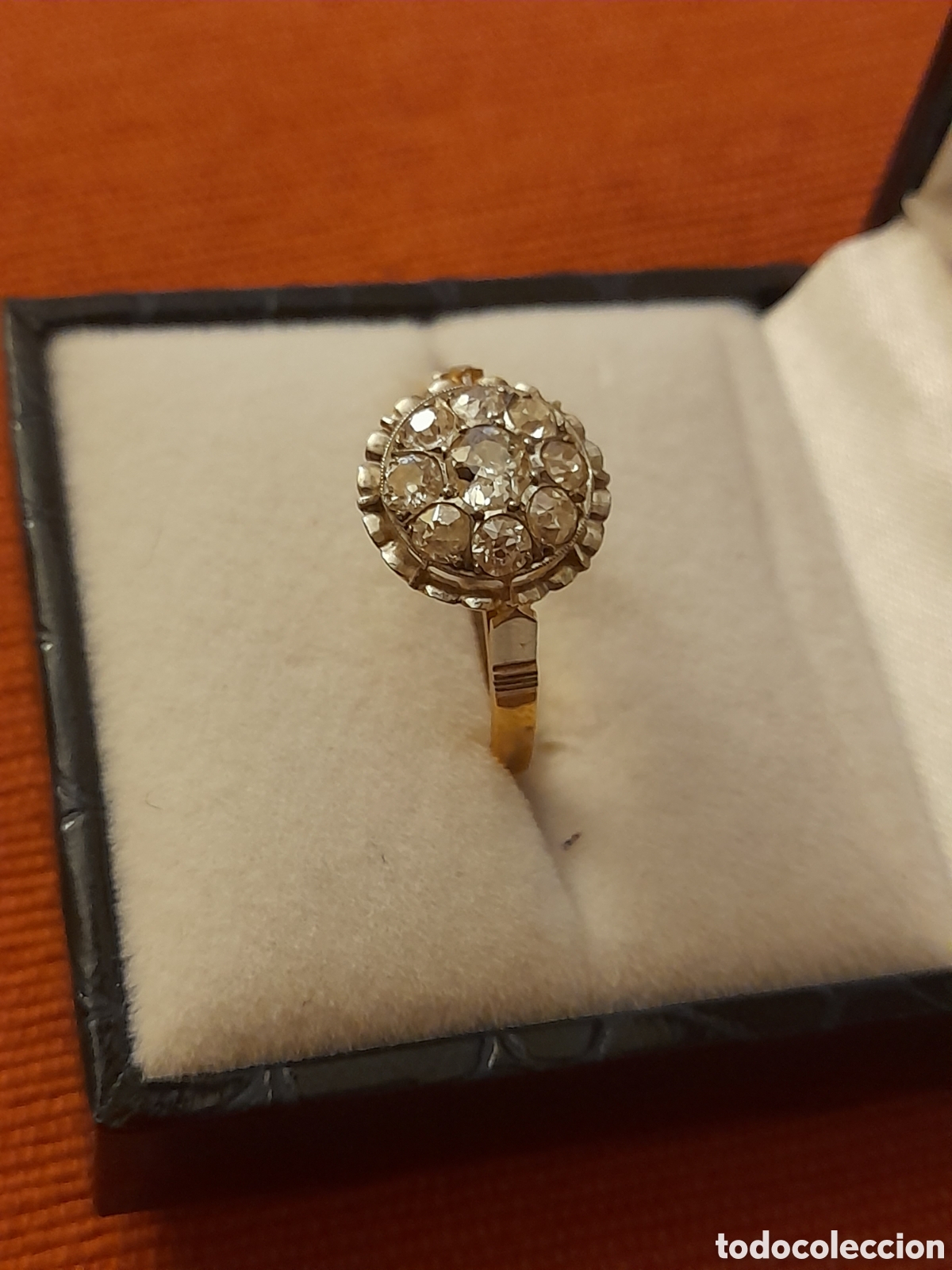 Joyeria: Sortija de oro y 9 diamantes - Foto 1