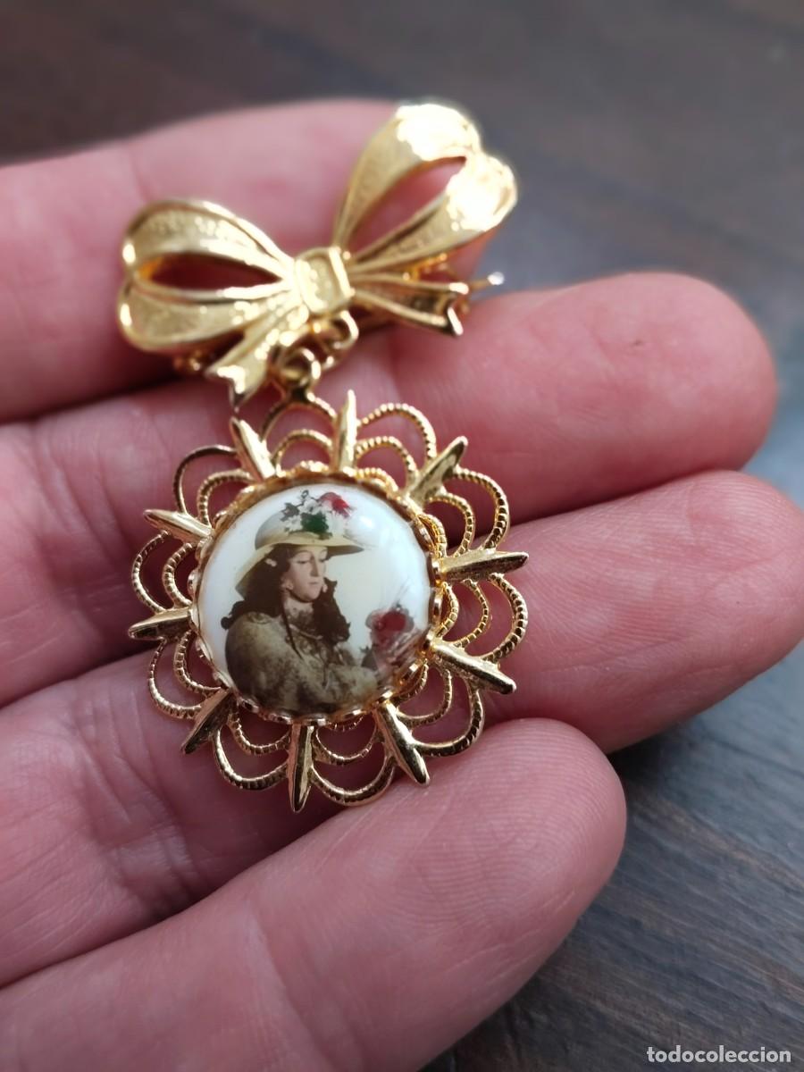 Joyeria: Broche con esmalte de la Virgen de Botoa, Badajoz. - Foto 4