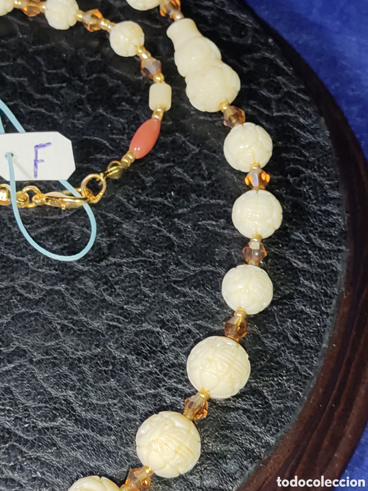 Joyeria: Collar de cinabrio blanco tallado. *F* - Foto 2