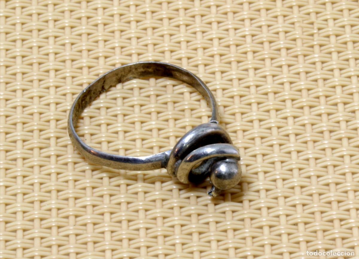 Joyeria: ANTIGUO ANILLO ARTESANAL DE PLATA - Foto 1