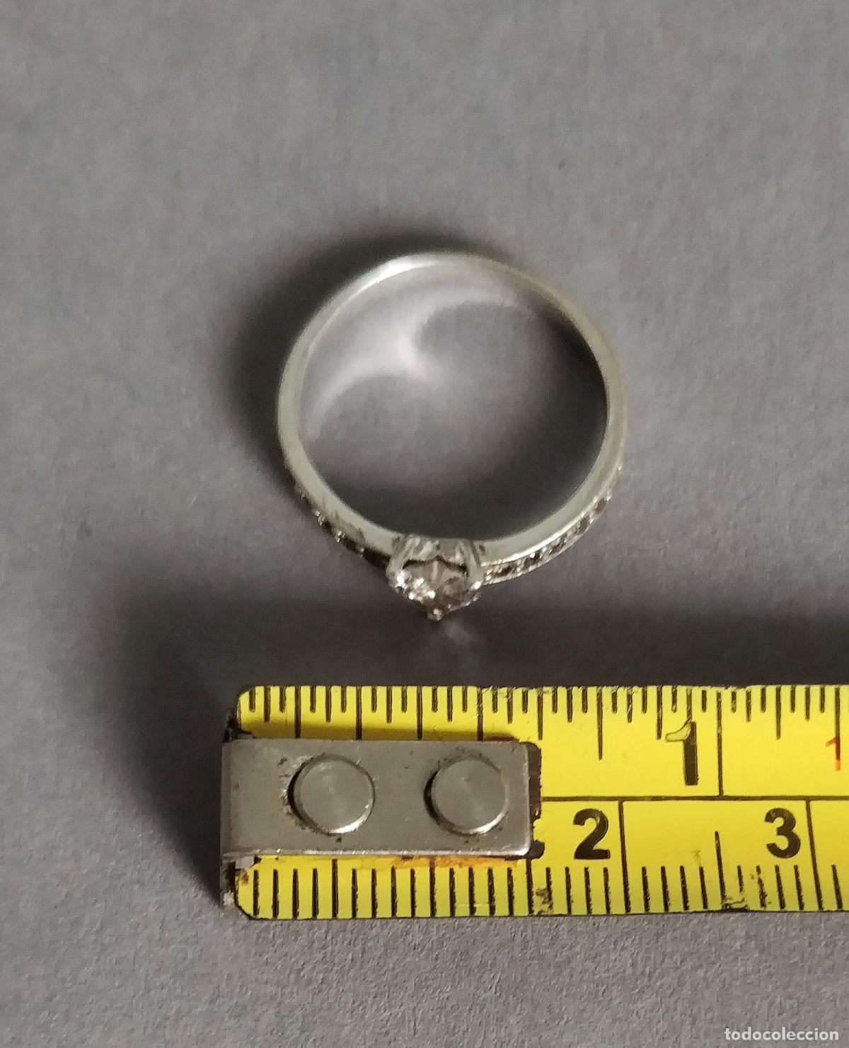 Joyeria: Anillo de plata contrastada con circonitas. - Foto 2