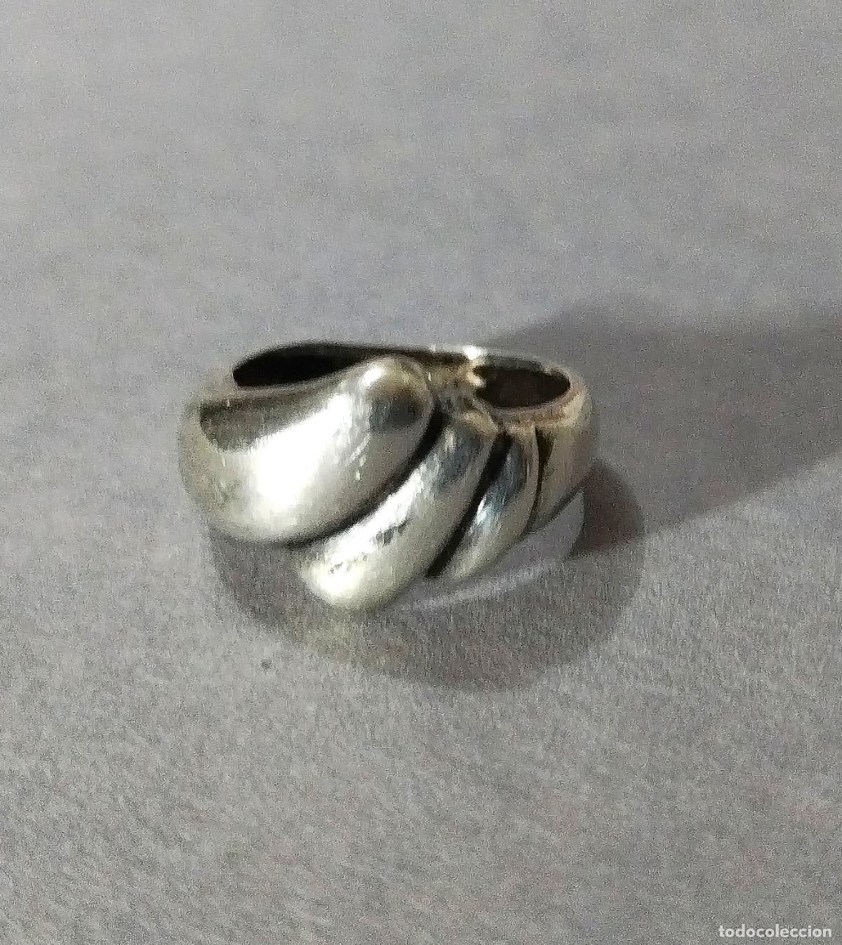 Joyeria: Anillo de plata de ley contrastada. - Foto 2