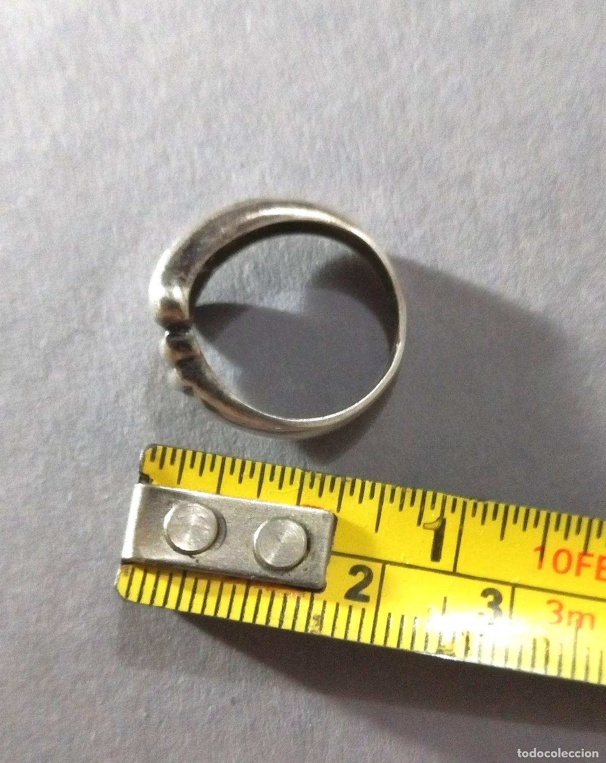 Joyeria: Anillo de plata de ley contrastada. - Foto 3