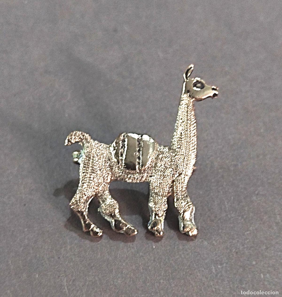 Joyeria: Broche de plata de ley con camello. - Foto 3
