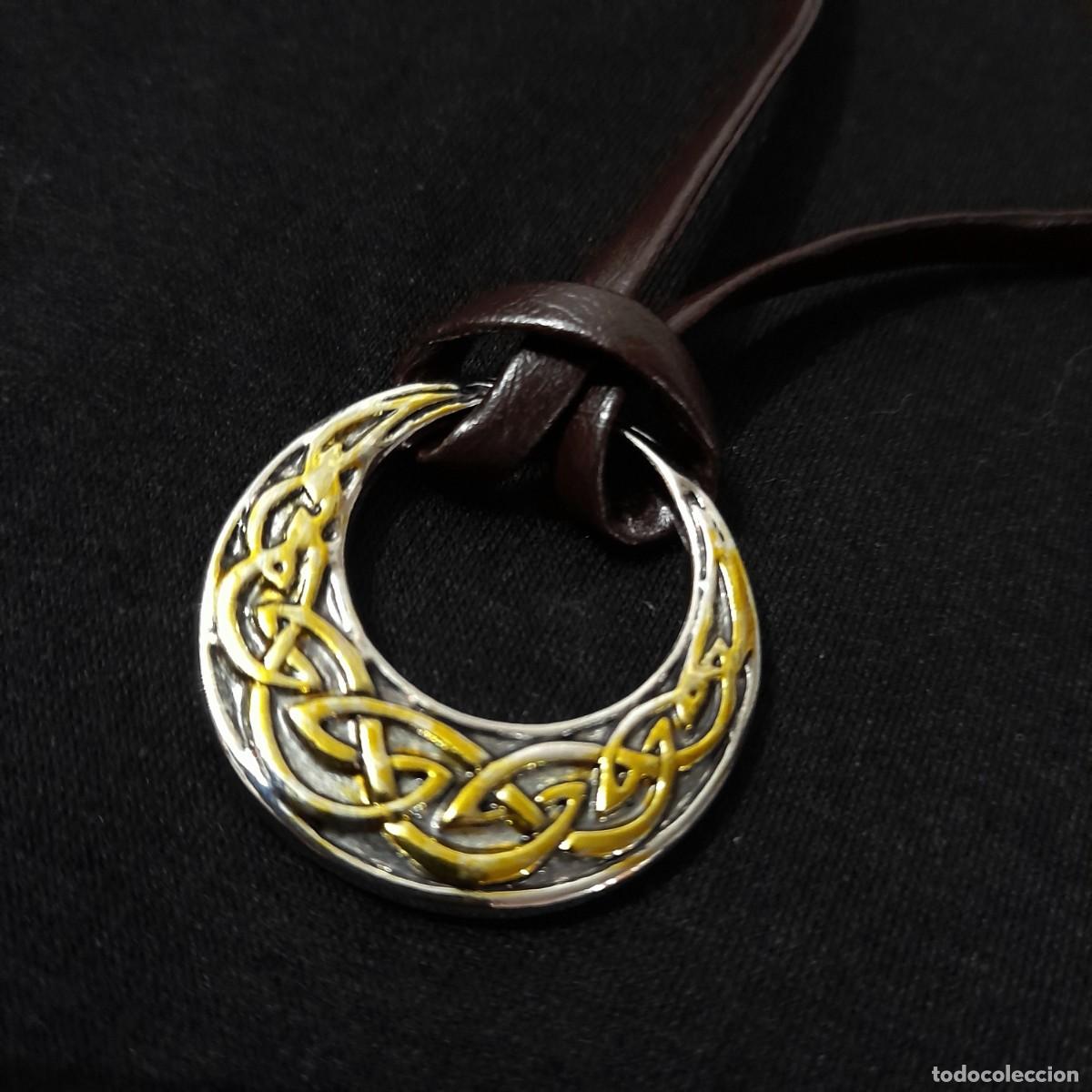 Joyeria: Colgante celta dorado y plateado - Foto 1